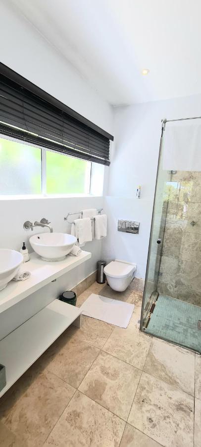 Finchley Guesthouse In Camps Bay Kapské Město Pokoj fotografie